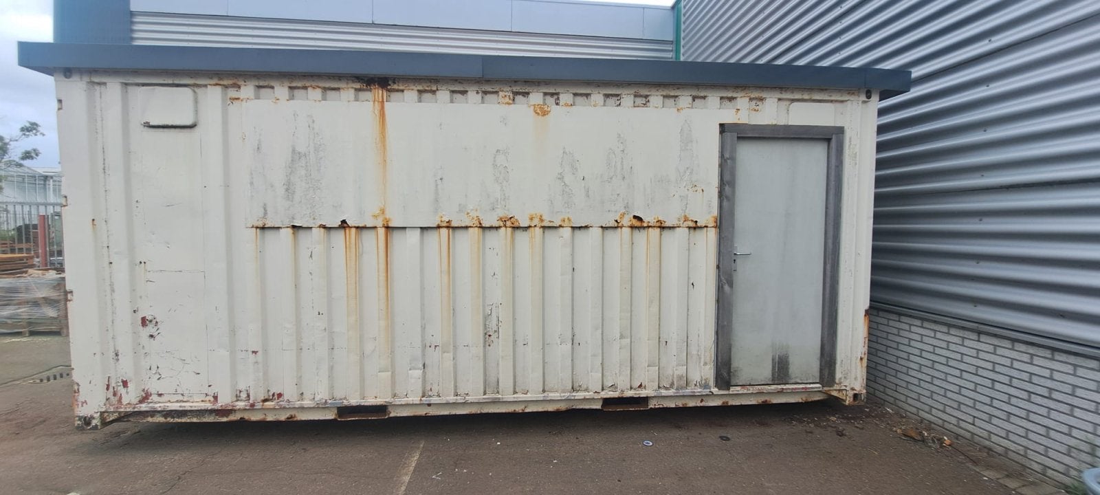 Gebruikte opslagcontainer, Ophalen