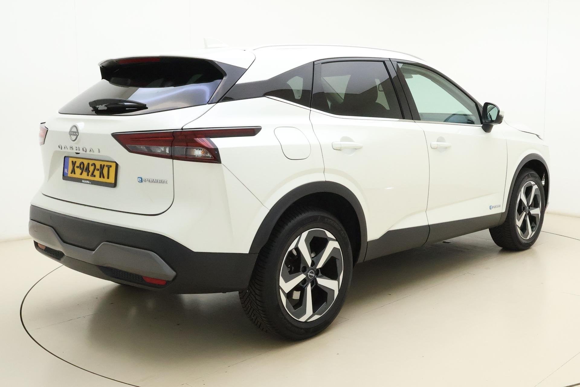 Nissan Qashqai 1.5 e-Power N-Connecta | Panoramadak | Naviga, Auto's, Nissan, Gebruikt, 190 pk, 2 kWh, Wit