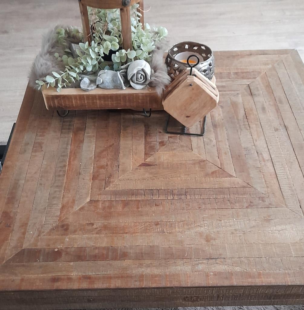 Mooie houten salontafel 80x80 cm, 43 cm hoog, Huis en Inrichting, Tafels | Salontafels, Gebruikt, 50 tot 100 cm, Vierkant, Minder dan 50 cm
