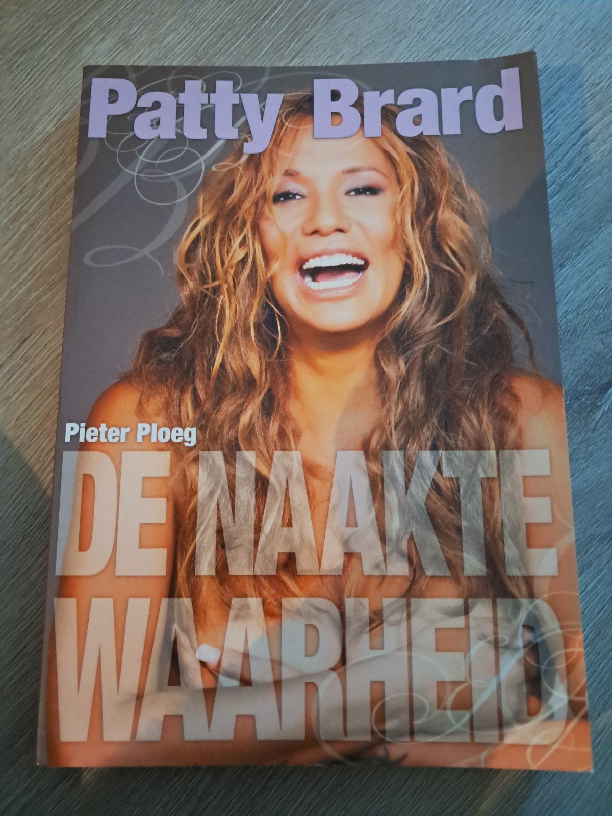 D2 P. Ploeg - Patty Brard De naakte waarheid, P. Ploeg, Ophalen of Verzenden, Zo goed als nieuw, Film, Tv en Media