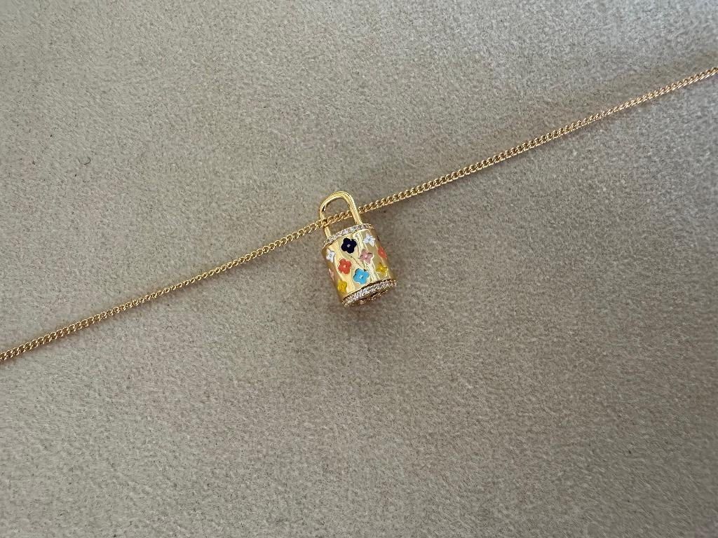 Gouden ketting met multi color klaver bedel hanger, Overige materialen, Nieuw, Ophalen of Verzenden, Verstelbaar
