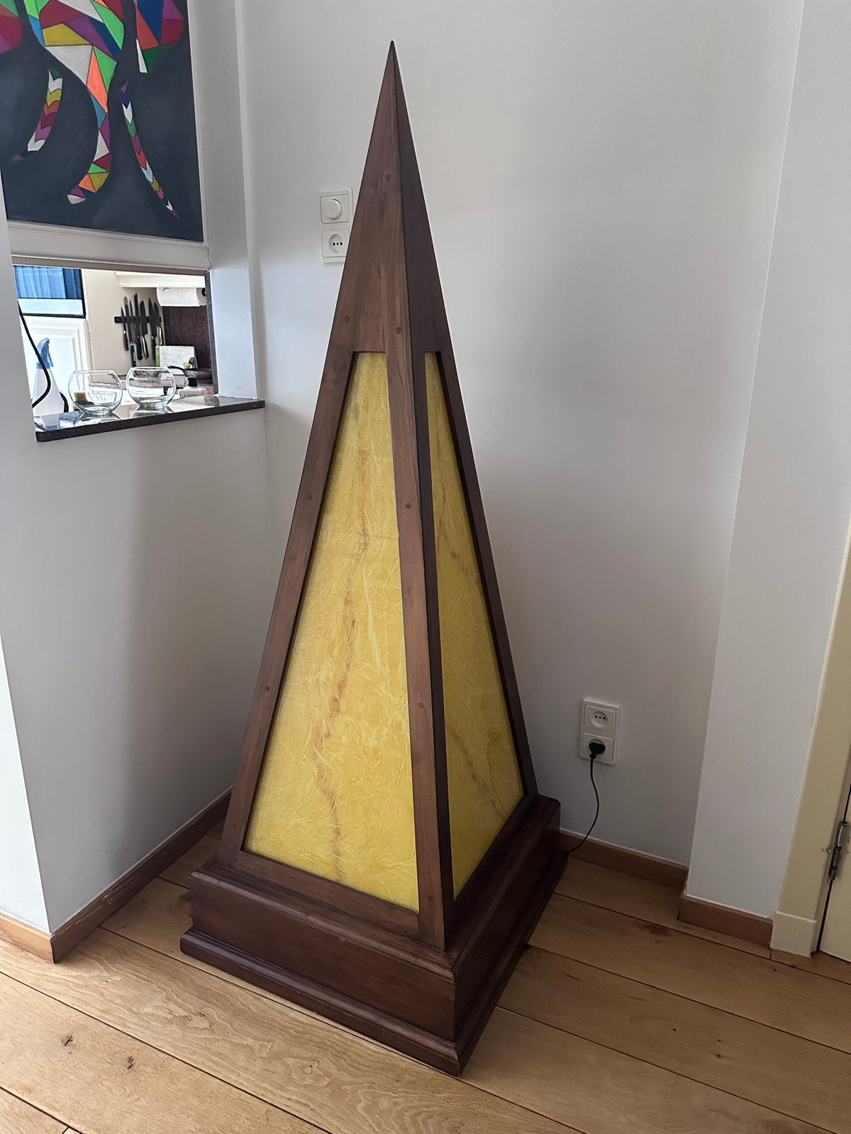 Unieke piramide vloerlamp van hout, Ophalen, Gebruikt, E27 (groot), 150 tot 200 cm