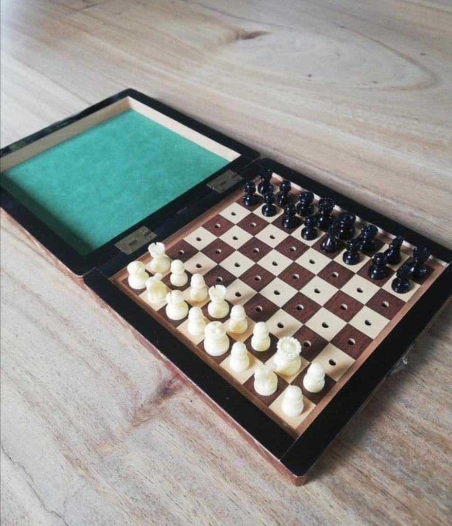 Schaakbord met stukken, reis editie, Ophalen of Verzenden, Minder dan 500 stukjes, Zo goed als nieuw, Schaken