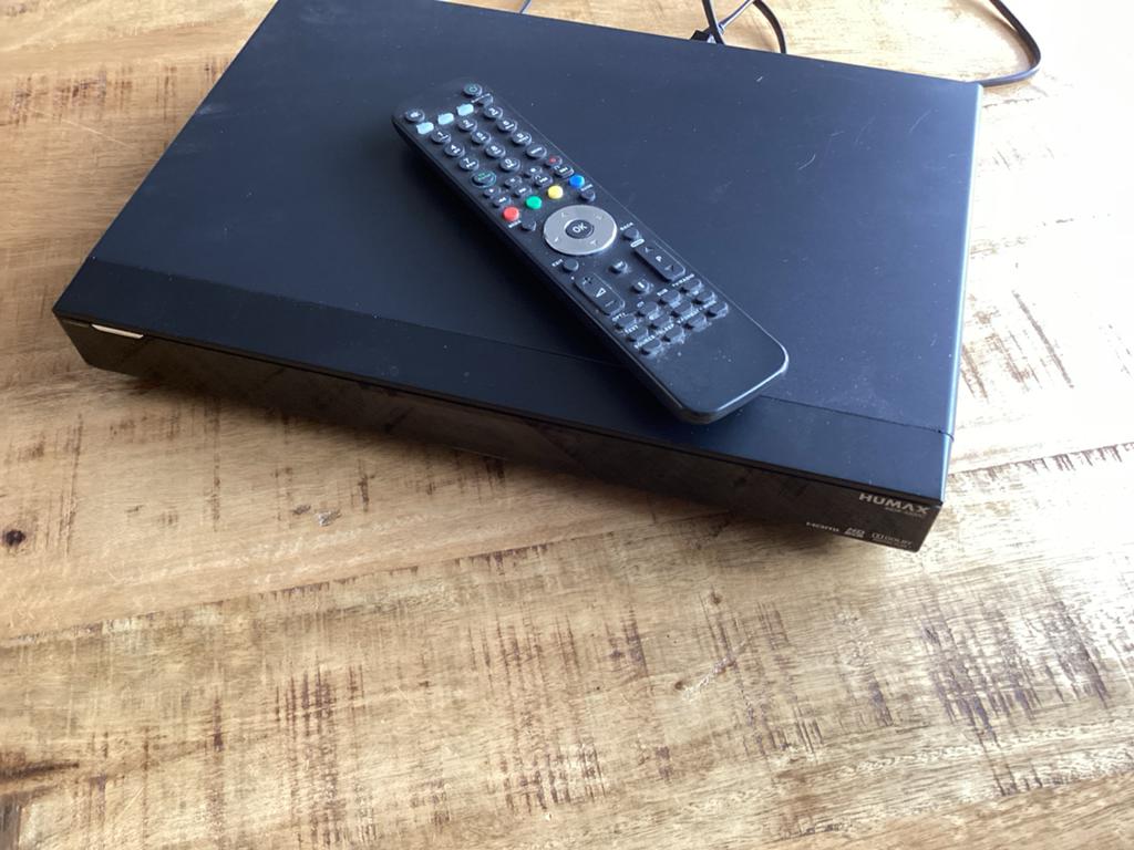Humax HDR-5200C Harddiskrecorder met afstandsbediening, Ophalen of Verzenden, Gebruikt, Harddiskrecorder