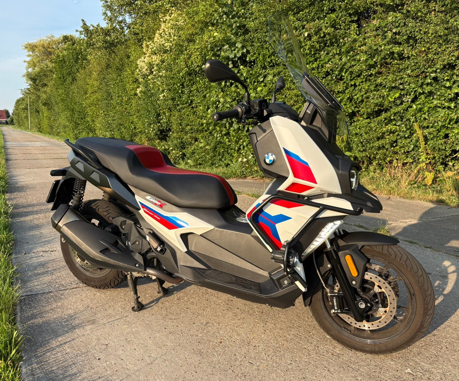 BMW C 400 X motorscooter full options, Motoren, Motoren | BMW, Scooter, Gebruikt, Particulier, Handvatverwarming