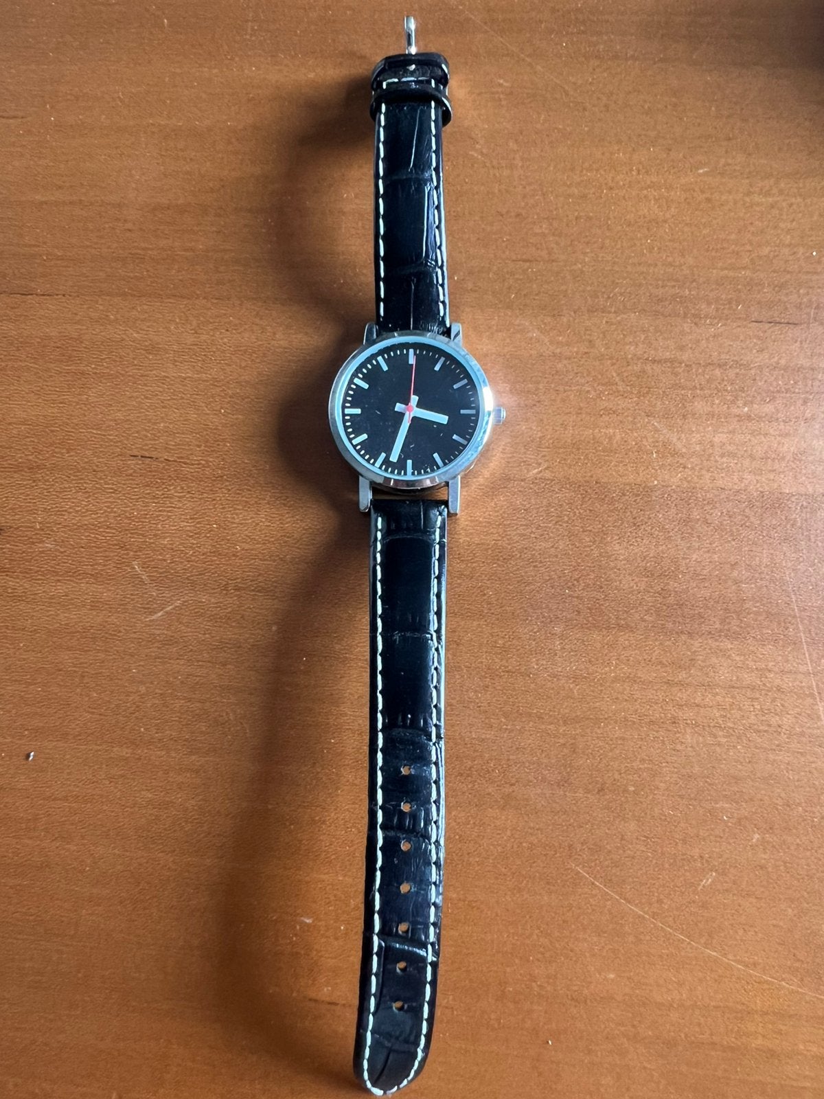 HEMA Stations dameshorloge – Seiko leren band – zwart/rood, De, Ophalen of Verzenden, Zo goed als nieuw, D