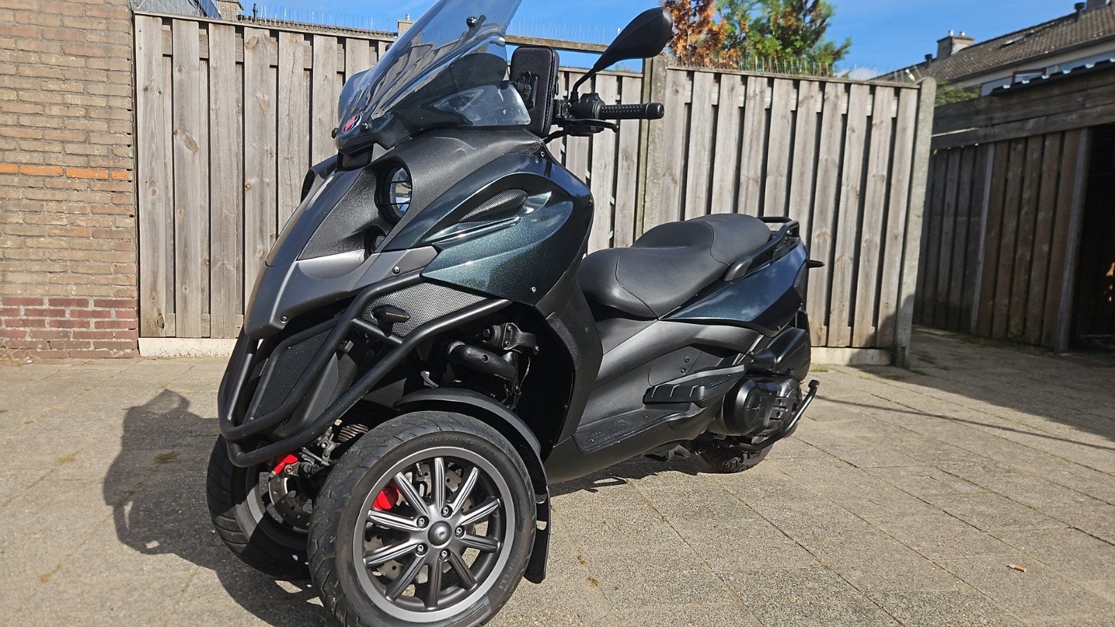 Piaggio fuoco 500cc. te rijden met een autorijbewijs., Scooter