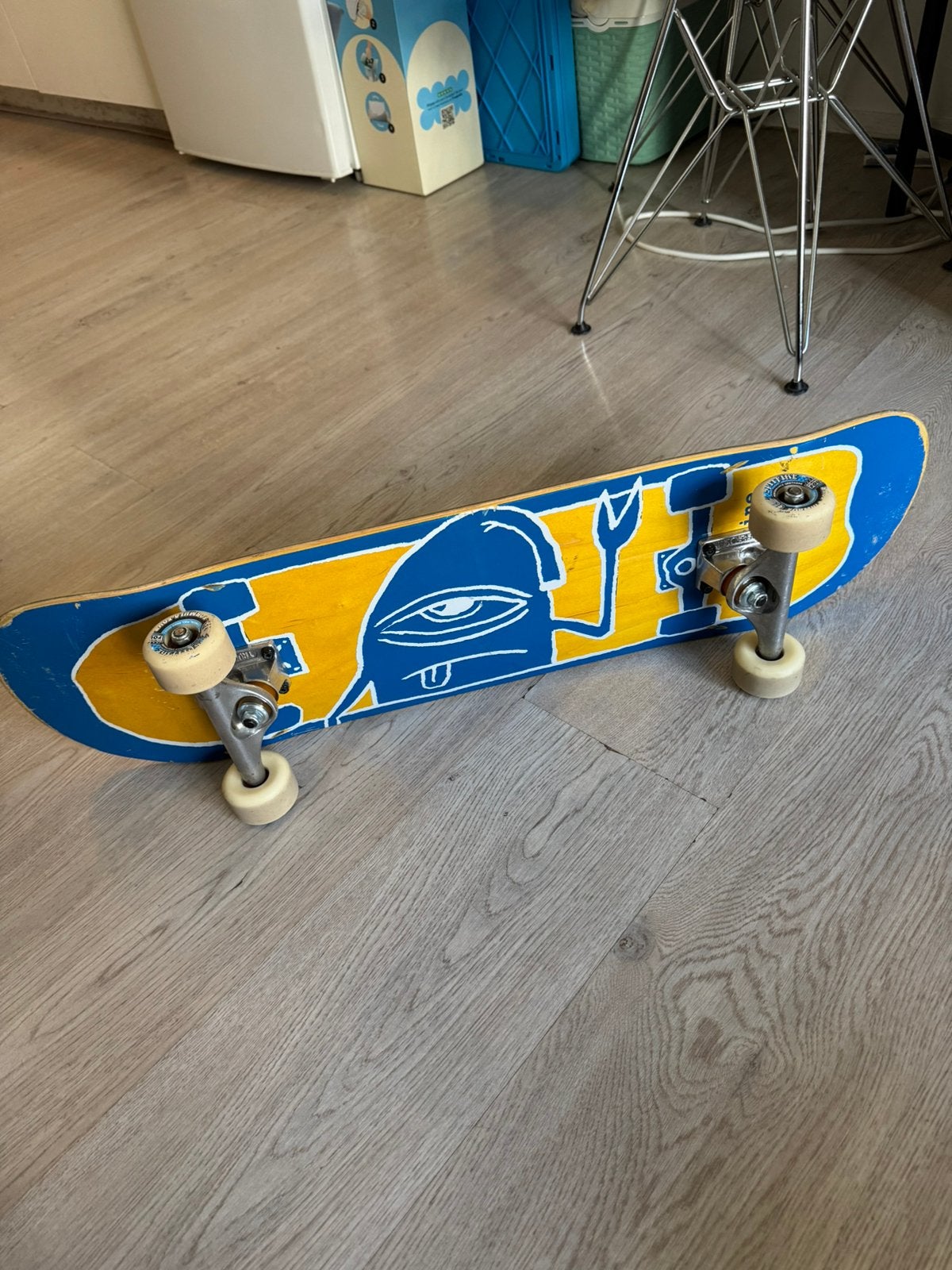 Costom Toymachine skate board, Sport en Fitness, Skateboarden, Ophalen, Gebruikt, Skateboard