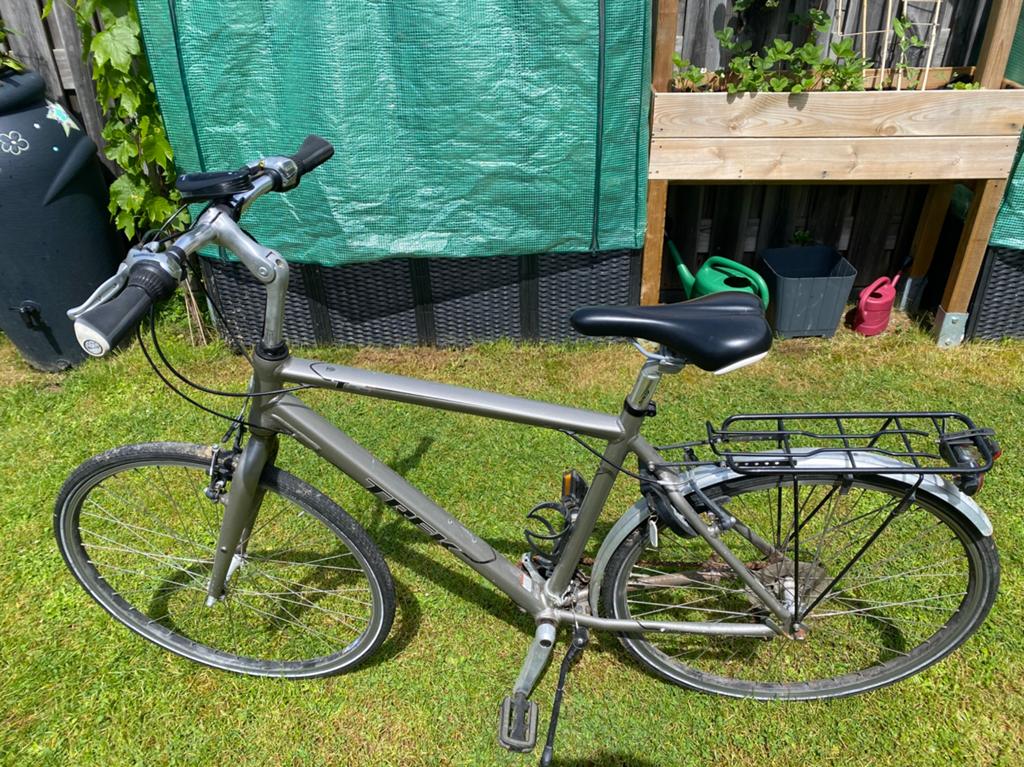 Trek Herenfiets fiets nog van a naar b €40, Fietsen en Brommers, Fietsen | Dames | Sportfietsen en Toerfietsen, Ophalen, Gebruikt