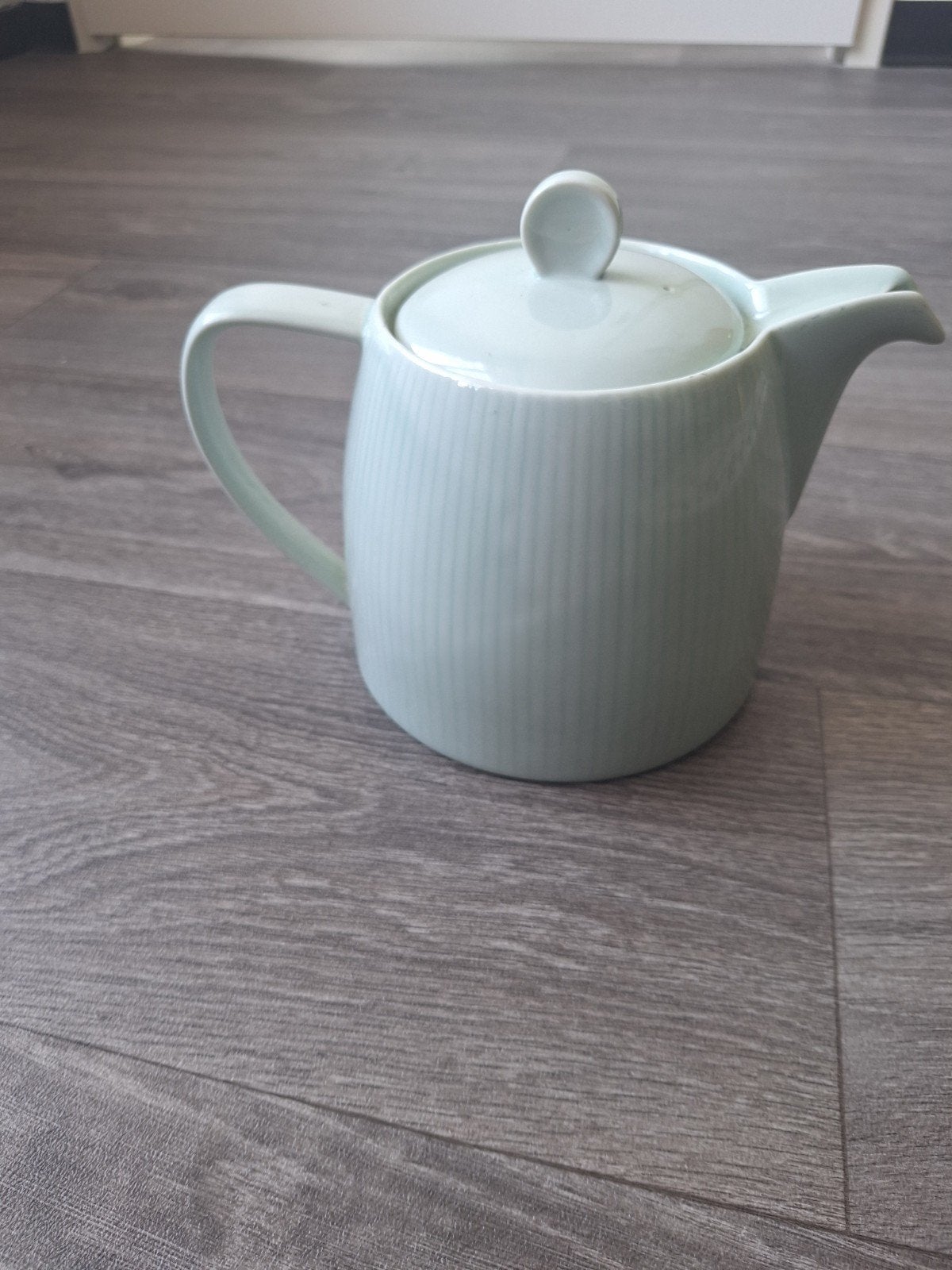 Lichtgroene theepot, zo goed als nieuw, Ophalen, Zo goed als nieuw, Overige stijlen, Overige typen