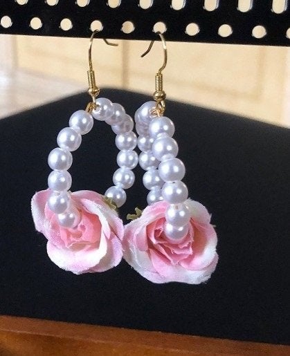 Oorbellen hanger bloem  - handmade -victorian vintage parels, Verzenden, Nieuw, Overige materialen, Hangers