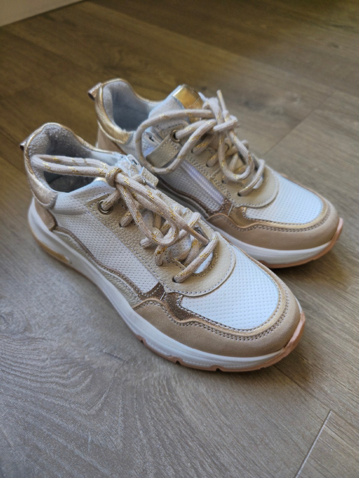 NIEUW Twins & Trackstyle sneakers maat 33, Twins & Trackstyle, Meisje, Schoenen, Nieuw
