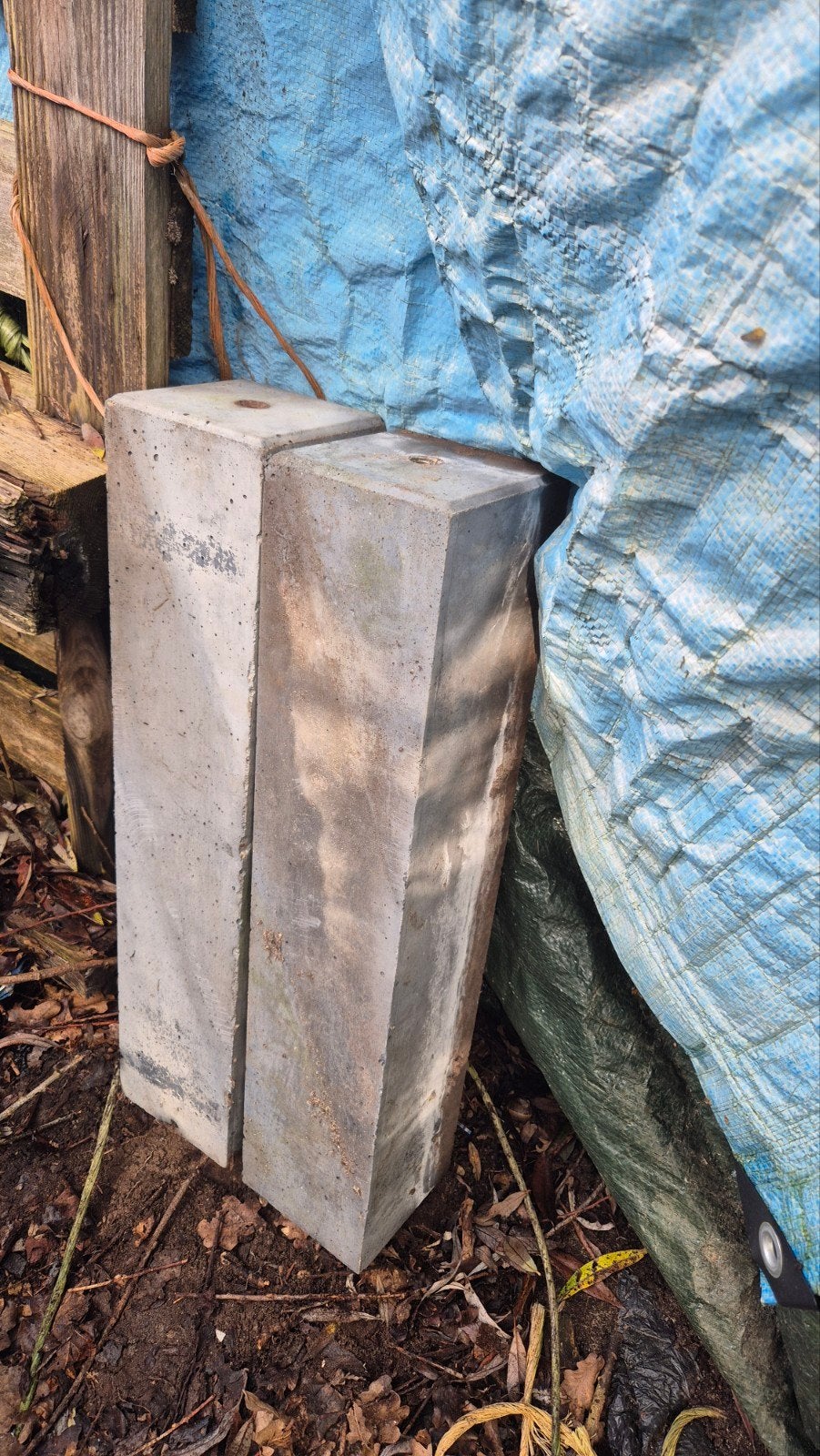 2 Beton poeren 12 x 12 x 58, Ophalen, Nieuw, Overige typen