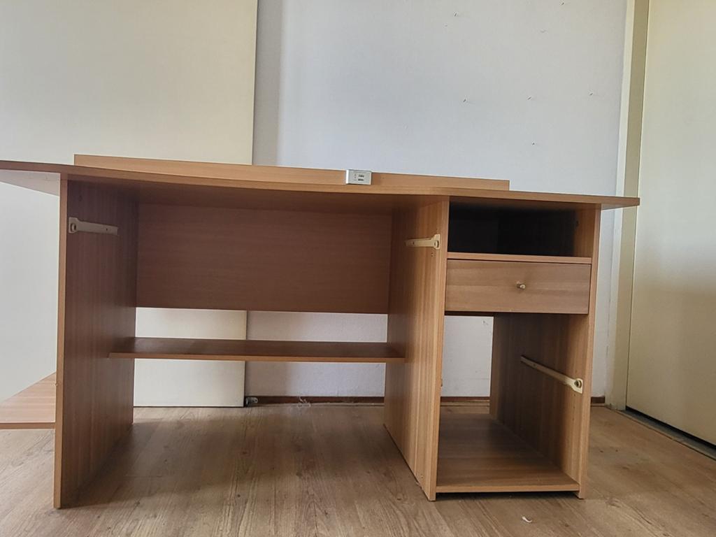 Bureau gratis op te halen, Ophalen, Gebruikt