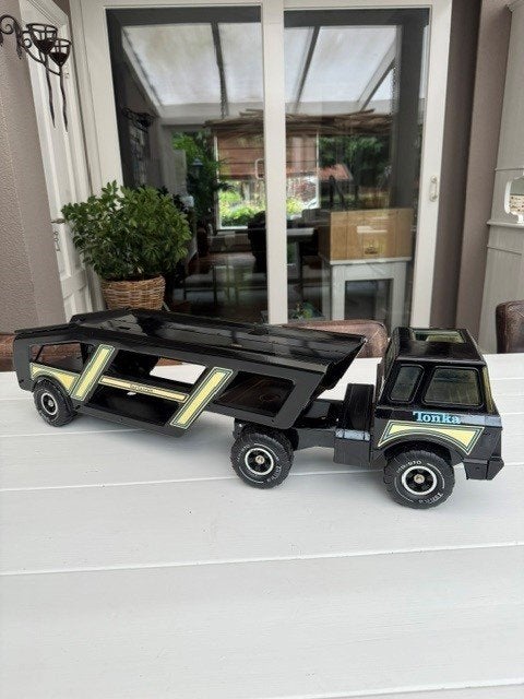 Vintage Tonka MR 970 Car Carrier – Zwart/Goud – Metaal, Ophalen of Verzenden, Zo goed als nieuw, Auto