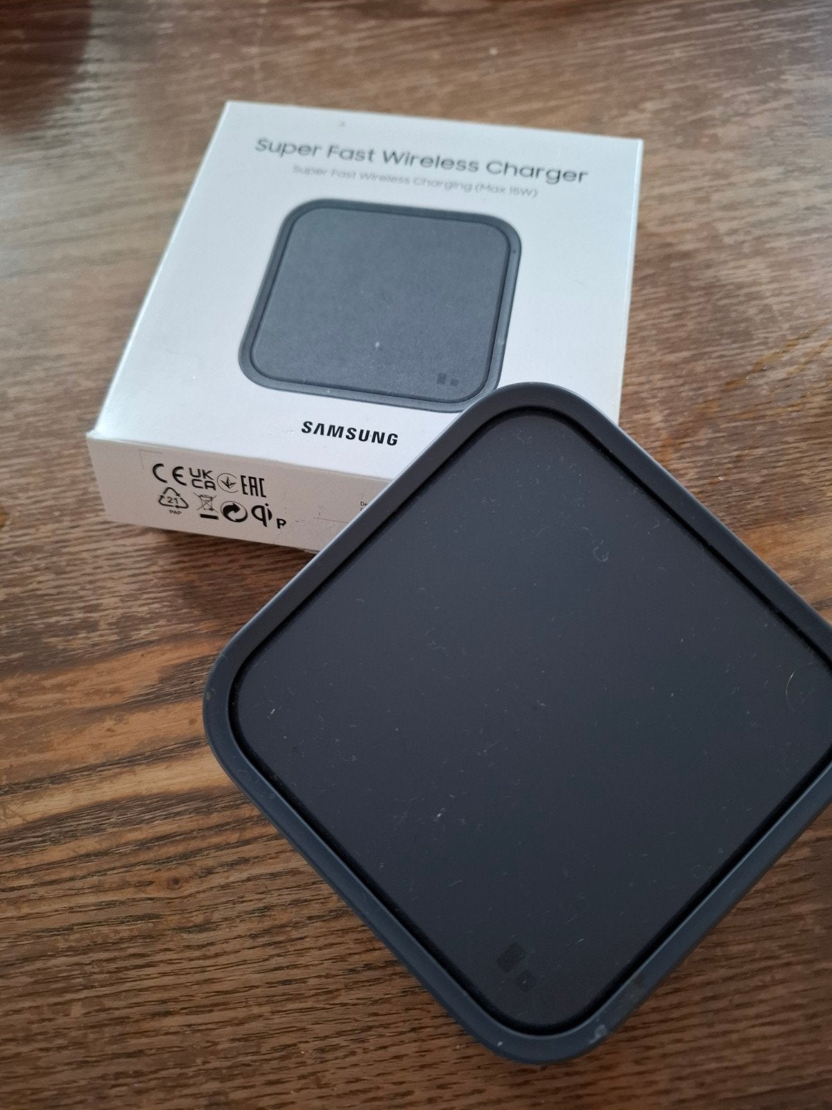 2 Samsung Super Fast Wireless Charger (Max 15W), Ophalen, Samsung, Draadloze oplader, Zo goed als nieuw