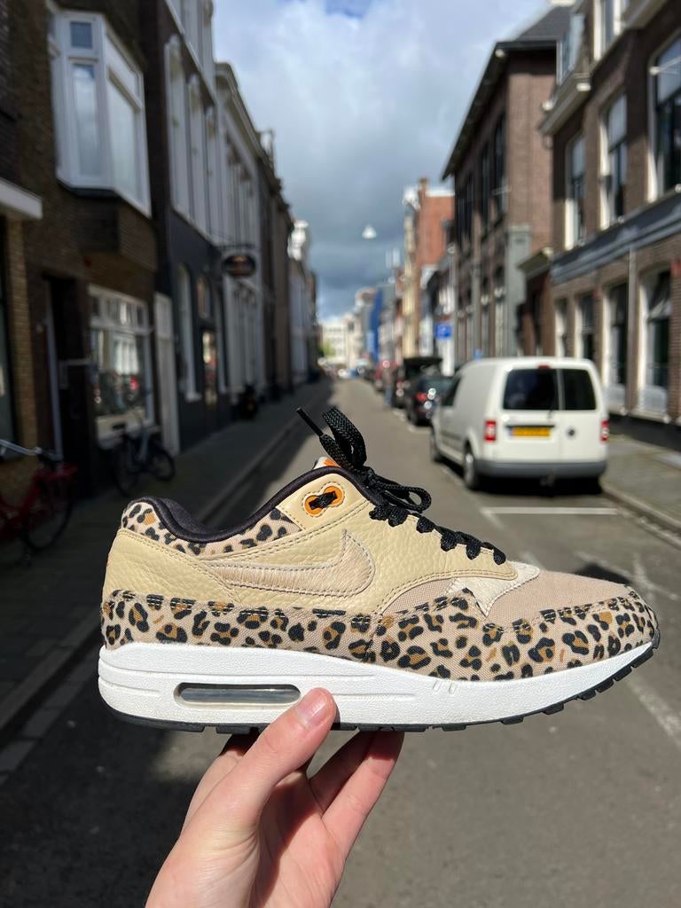 Nike air max 1 leopard maat 44, Ophalen of Verzenden, Zo goed als nieuw, Overige kleuren