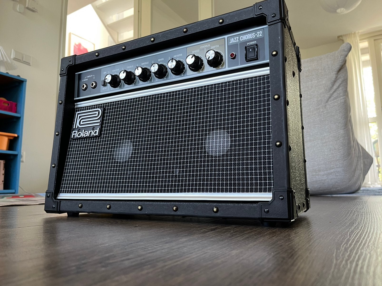 Roland JC-22, Ophalen, Zo goed als nieuw, Minder dan 50 watt