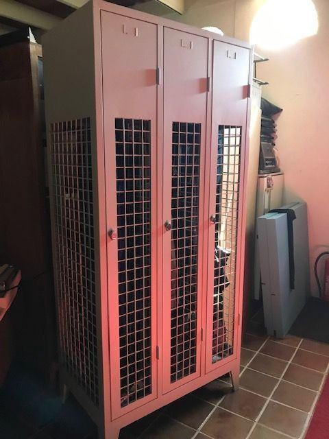 lockerkast 3 deurs 3 deuren locker kast gang industrieel, Ophalen, Zo goed als nieuw