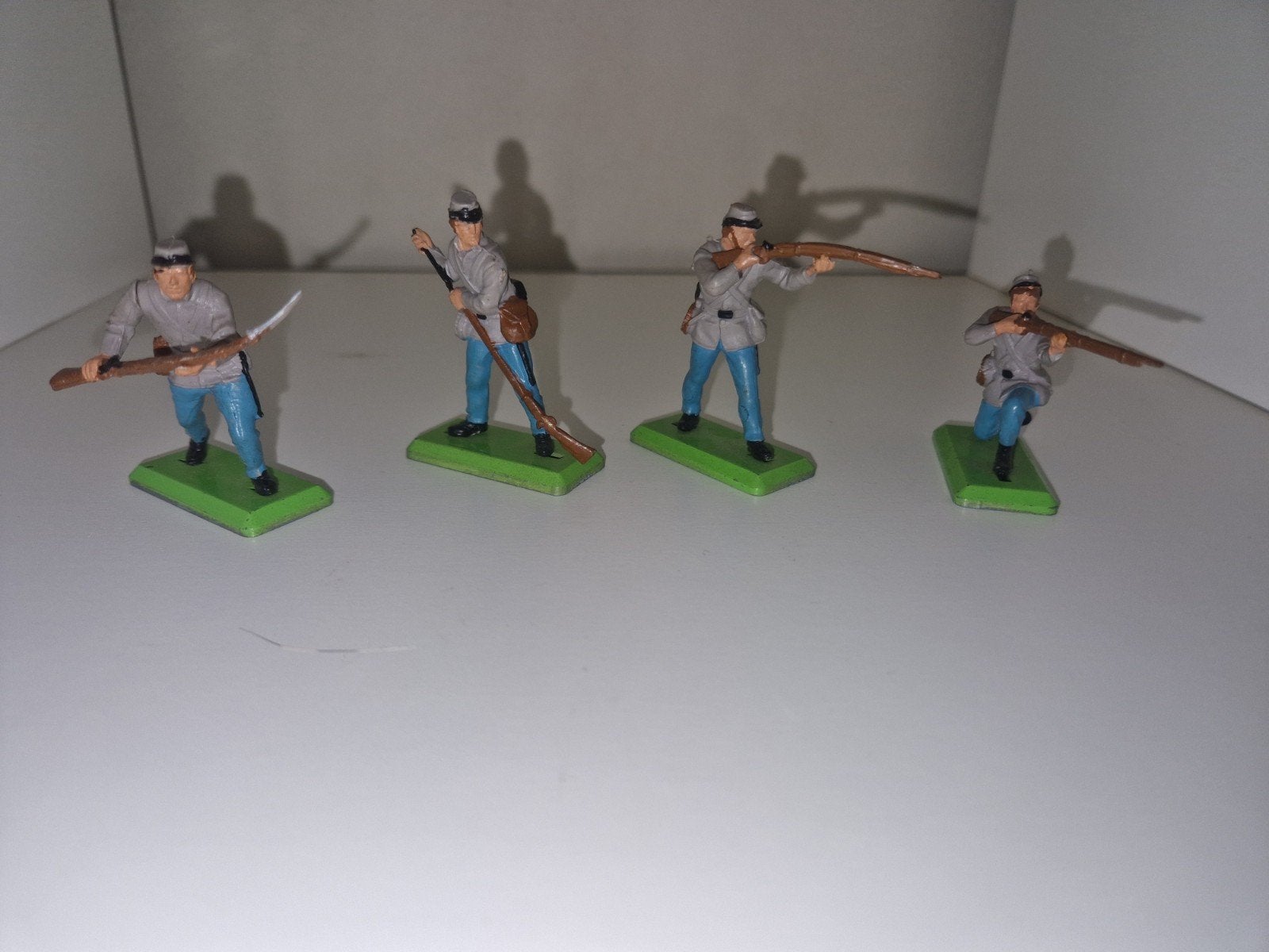 4 Britains Soldaten- Amerikaanse Burgeroorlog, Ophalen of Verzenden