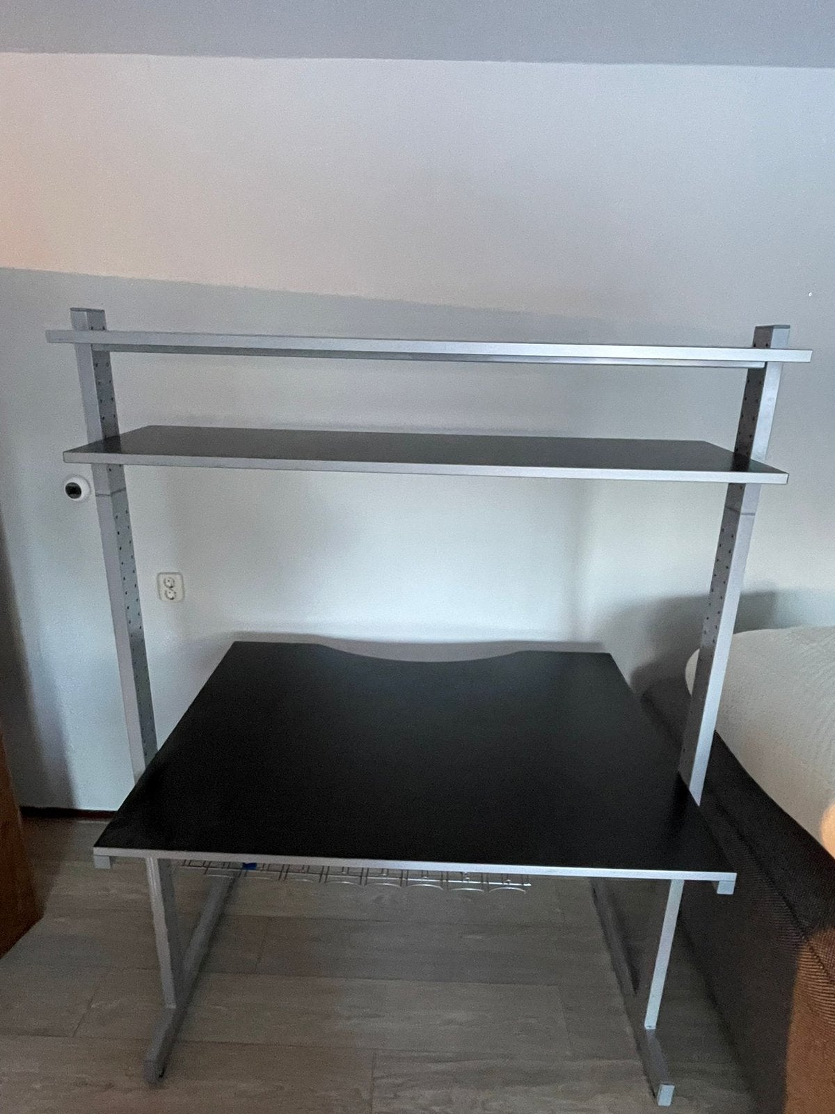 IKEA Jerker Bureau moet nu weg!, Gebruikt, Hout, 126 cm, IKEA