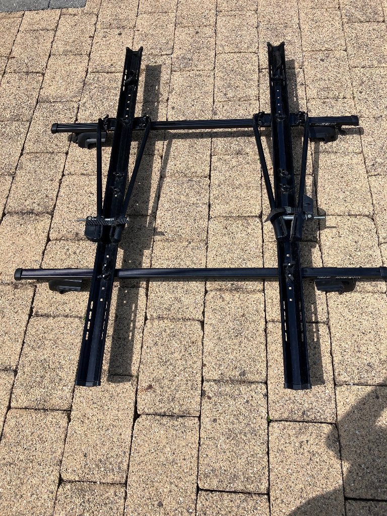 Dakdragers type Mont Blanc inclusief twee fietsbeugels., Auto diversen, Dakdragers, Ophalen, Gebruikt