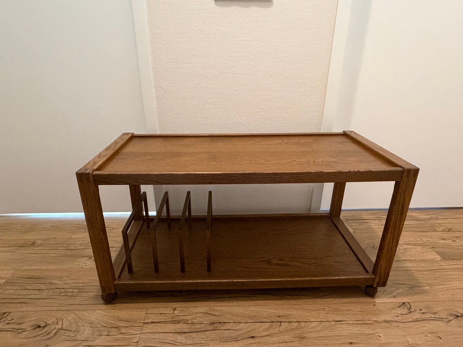 Vintage Mid-Century Modern audio meunel / platenspeler kast