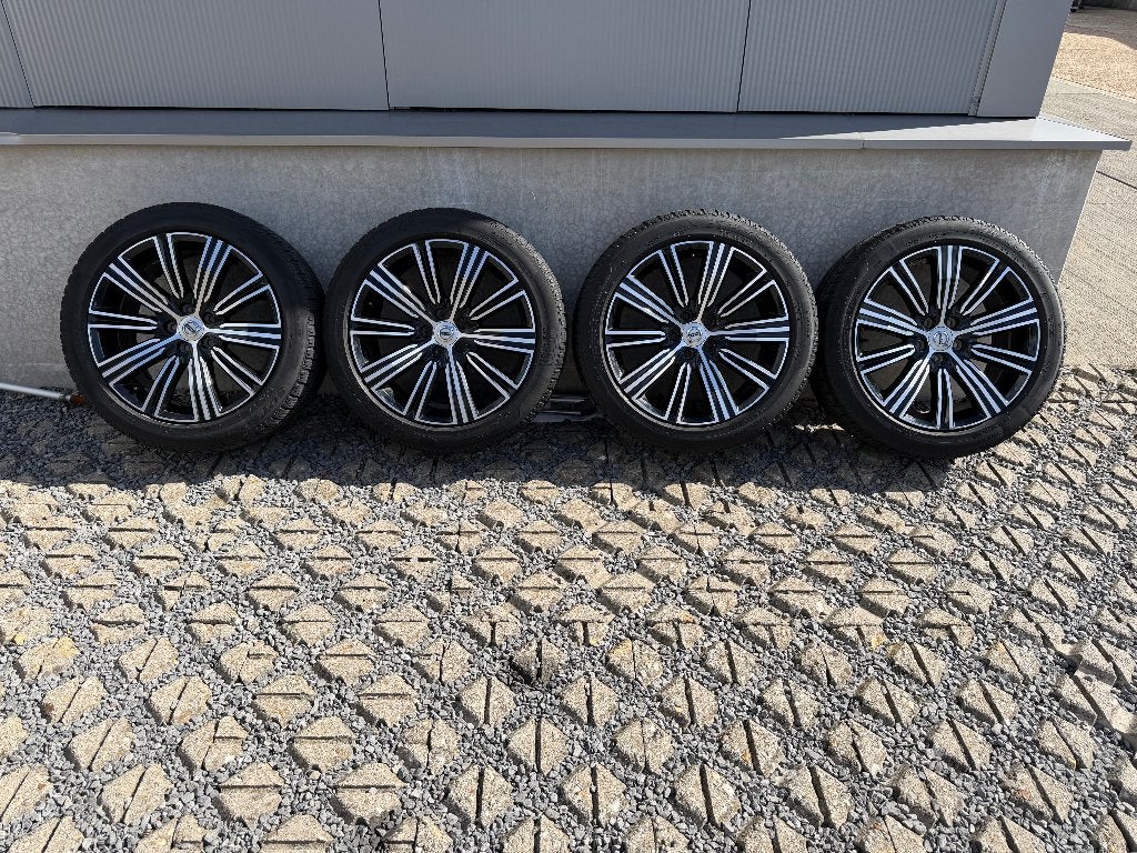 Volvo V60 18 inch Inscription velgen + winterbanden, Auto-onderdelen, Ophalen, 18 inch, Gebruikt, Velg(en)
