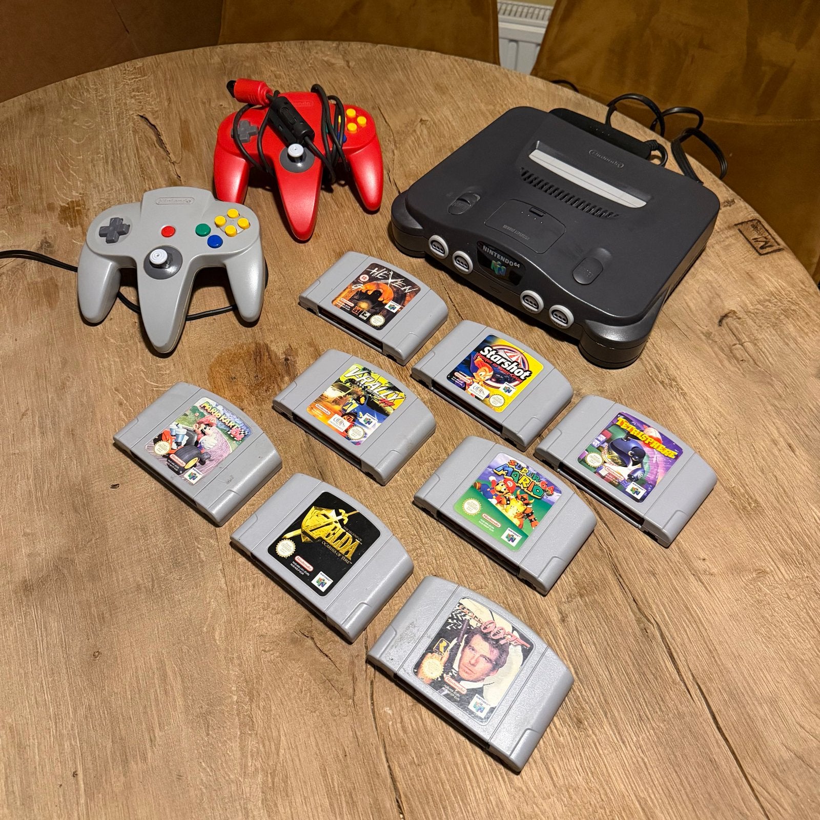 Nintendo 64 console met 8 spellen en 2 controllers, Spelcomputers en Games, Ophalen of Verzenden, Gebruikt, Met 2 controllers