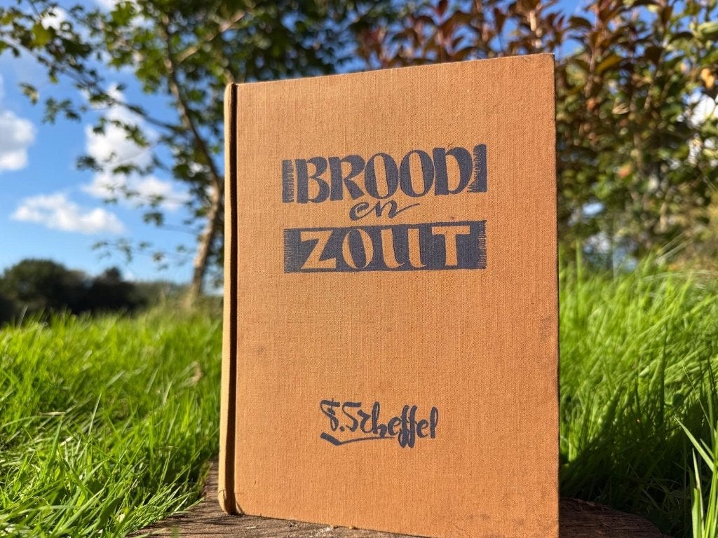 Antiek boek uit 1939 Brood en zout, Verzenden, Zie beschrijving