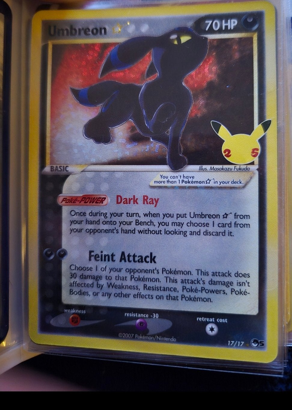 Umbreon Pokémon kaart - Celebrations Classic Collection, Ophalen, Zo goed als nieuw, Losse kaart