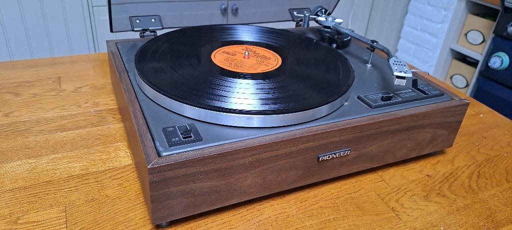 Pioneer PL-12D platenspeler, topstaat met originele manual, Audio, Tv en Foto, Platenspelers, Ophalen of Verzenden, Zo goed als nieuw