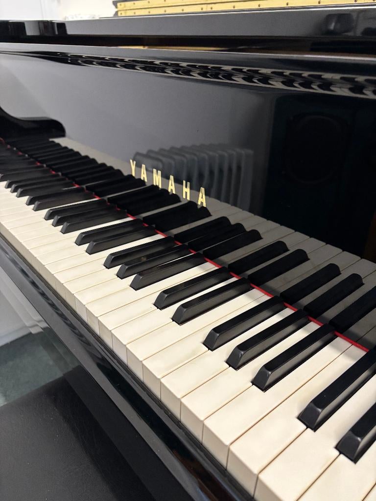 Yamaha C3 conservatory 1986, Muziek en Instrumenten, Piano's, Zwart, Ophalen of Verzenden, Zo goed als nieuw, Hoogglans