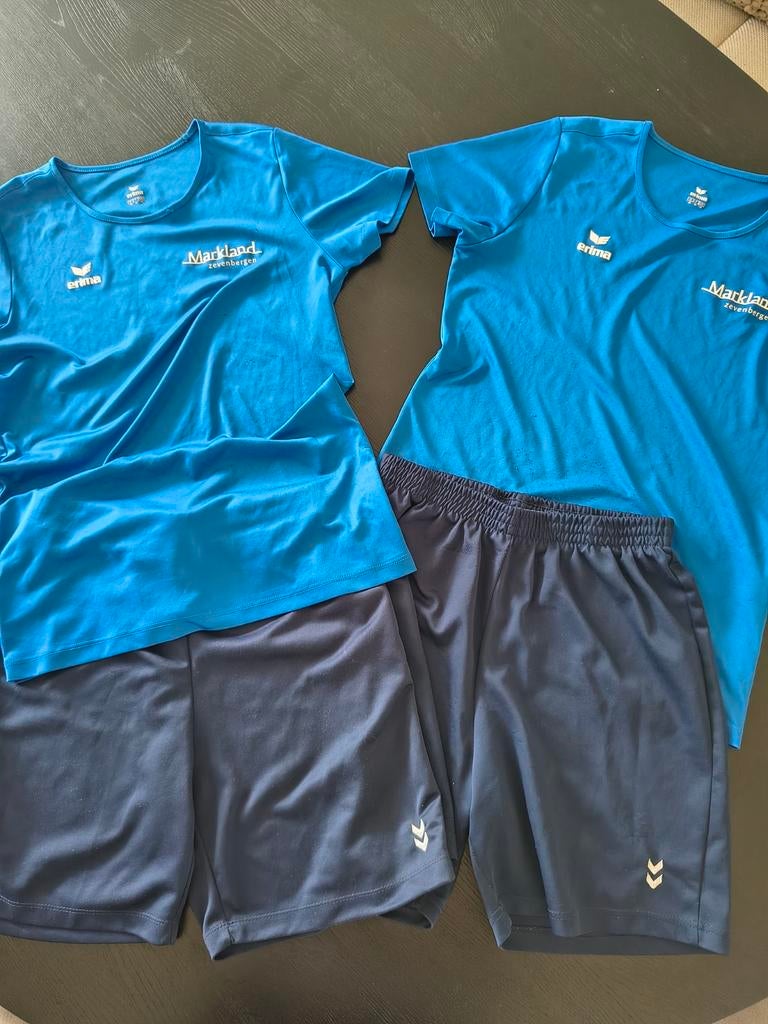Gymkleding Markland Zevenbergen ( 2 setjes), Sport en Fitness, Maat M, Ophalen of Verzenden, Overige typen