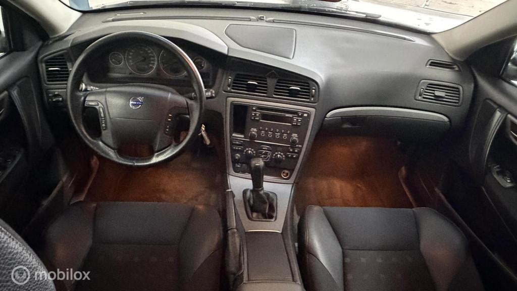 Volvo V70 2.4 Kinetic 170PK / YOUNGTIMER, Voorwielaandrijving, Zwart, 1470 kg, 170 pk