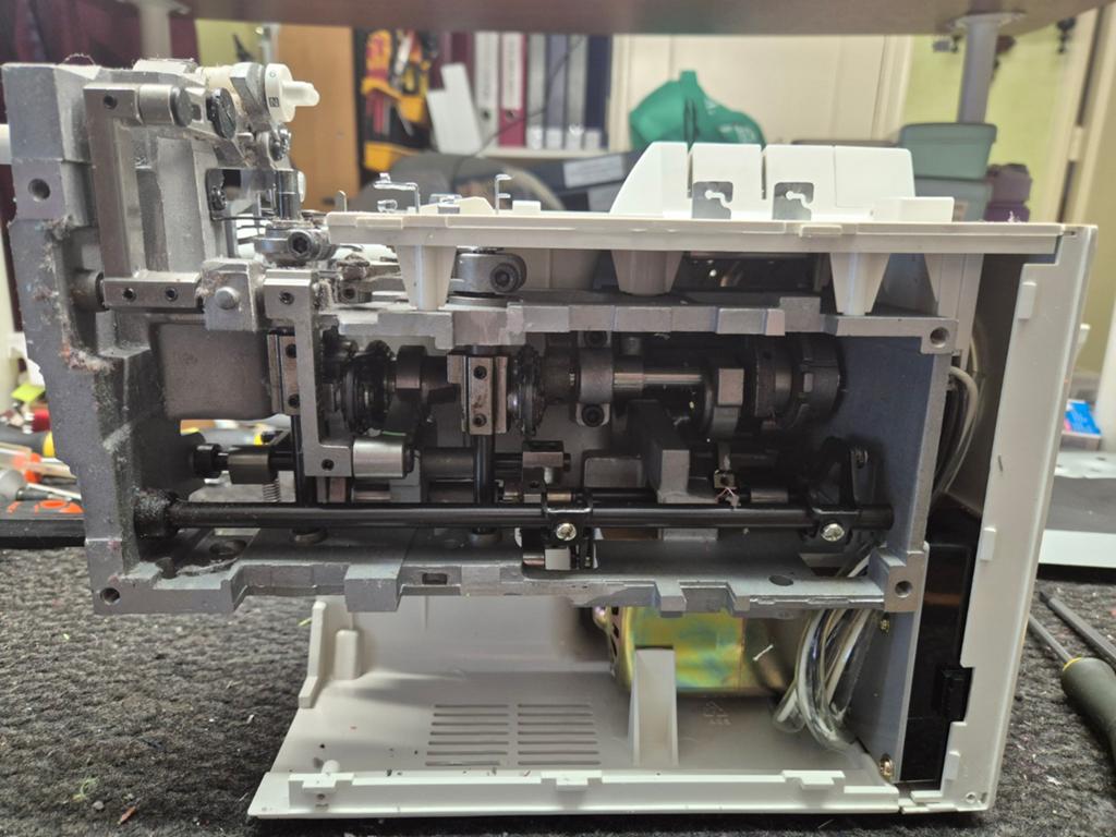 NAAIMACHINE REPARATIE EN ONDERHOUD, Ophalen of Verzenden, Naaimachine, Overige merken