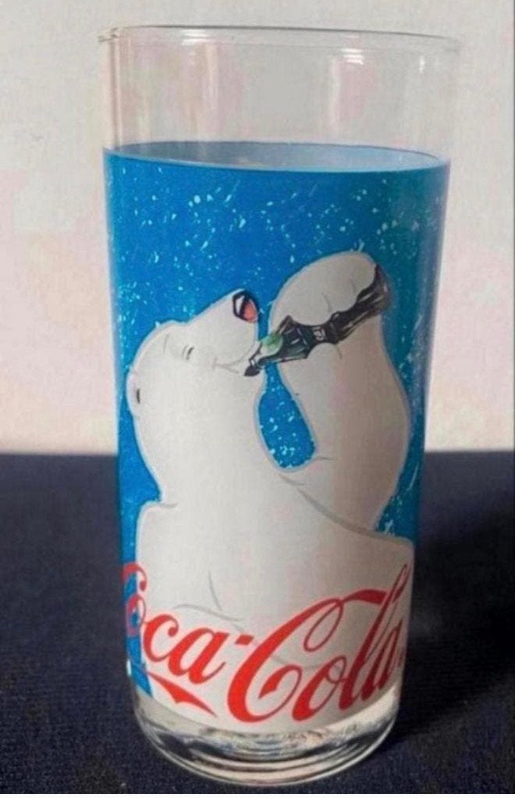 Coca-Cola glas met een afb. van een ijsbeer op schaatsen, Verzamelen, Glas en Borrelglaasjes, Ophalen of Verzenden, Zo goed als nieuw