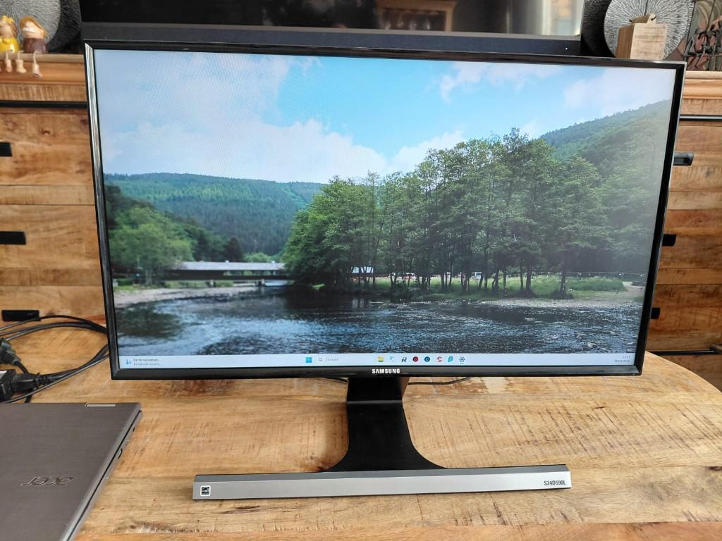 Beeldscherm Samsung, Computers en Software, Monitoren, Ophalen, In hoogte verstelbaar, HDMI, Full HD