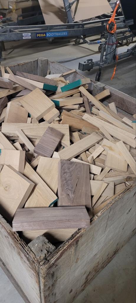 Haardhout droog eiken., Tuin en Terras, Haardhout, 3 tot 6 m³, Ophalen of Verzenden, Eikenhout, Blokken