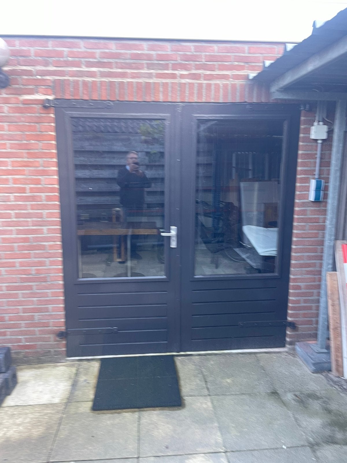 Opslagruimte / te huur garagebox met een eigen buitenruimte, Overijssel