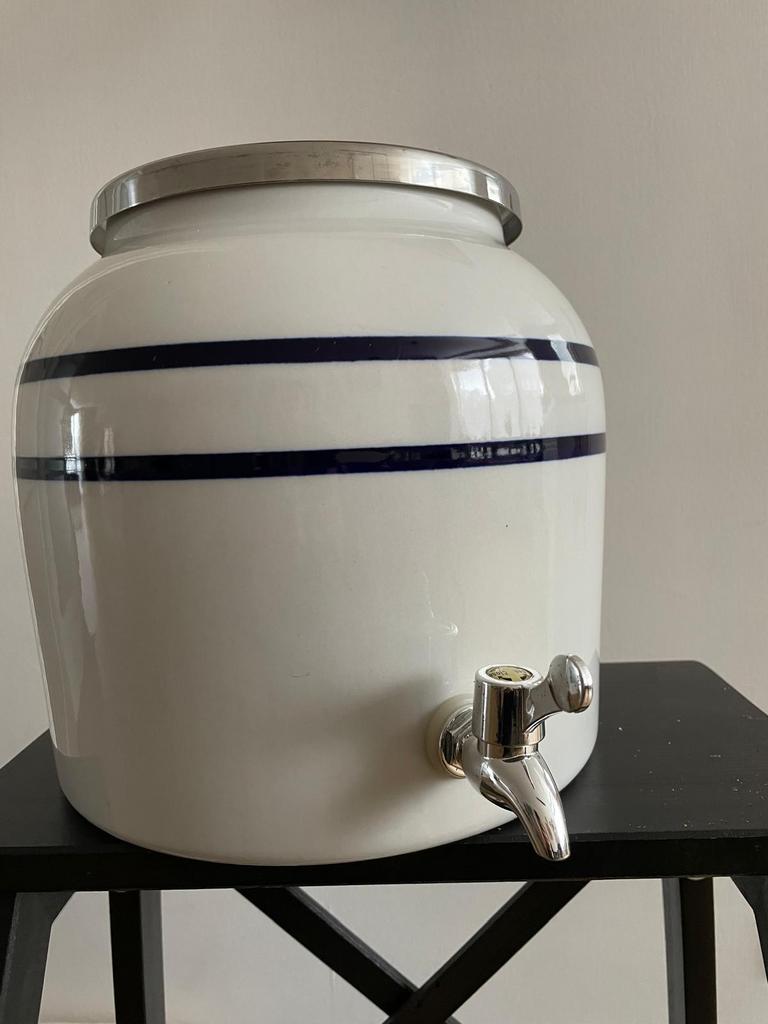 Grote keramiek pot met kraantje, Ophalen, Zo goed als nieuw, Overige materialen, Pot, Bus of Blik