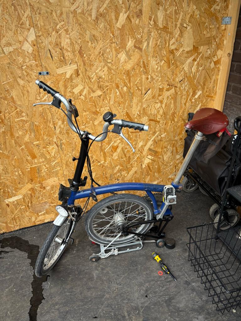 Brompton vouwfiets, Fietsen en Brommers, Fietsen | Vouwfietsen, Ophalen, Gebruikt, Brompton, Velgrem