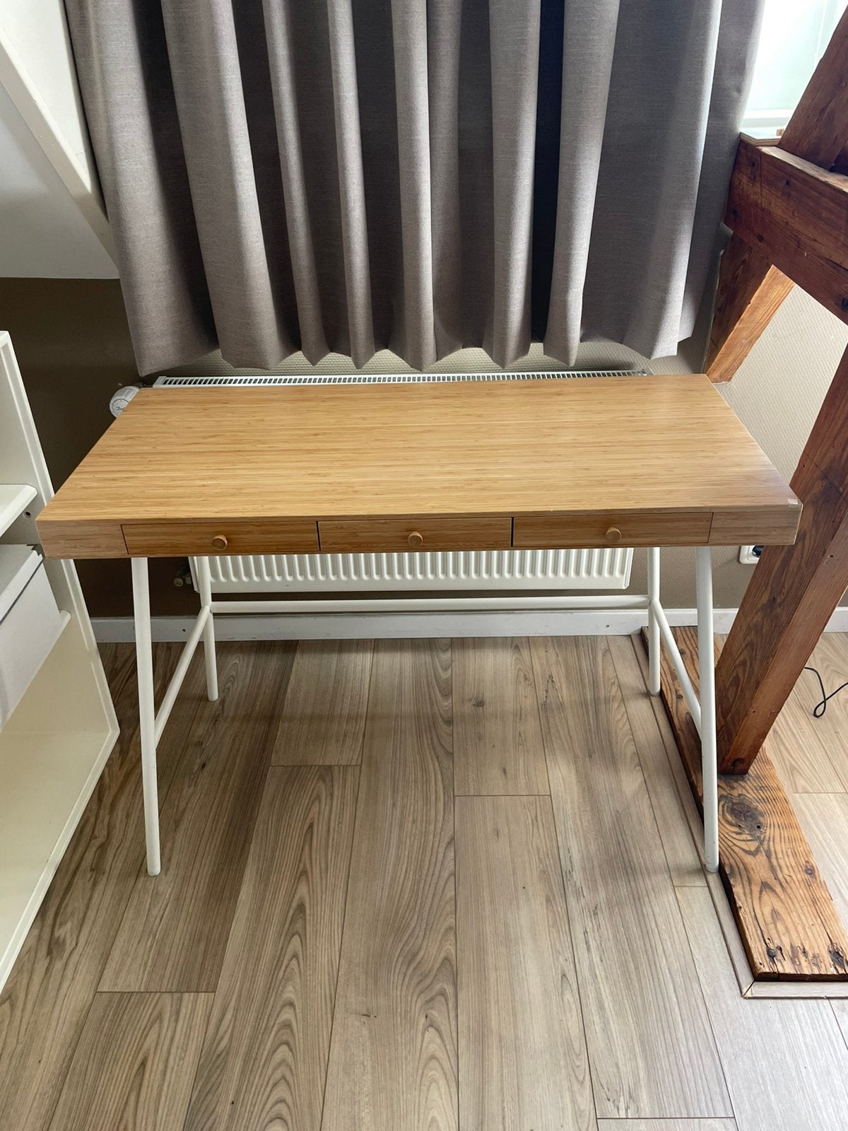 Bureau, minimalistisch Scandinavisch, Huis en Inrichting, Bureaus, Ophalen, Gebruikt