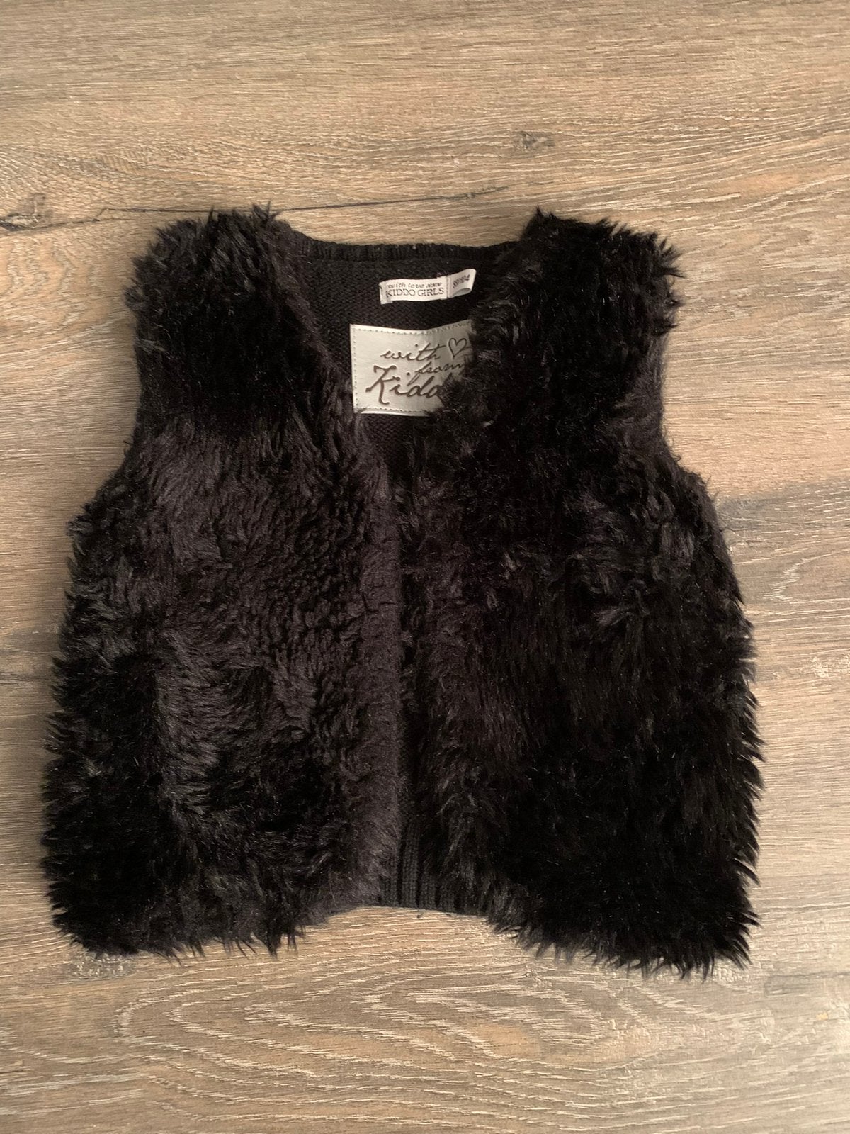 Zwart bont vestje With Love Kiddo 98/104, Ophalen of Verzenden, Zo goed als nieuw, Meisje, Trui of Vest