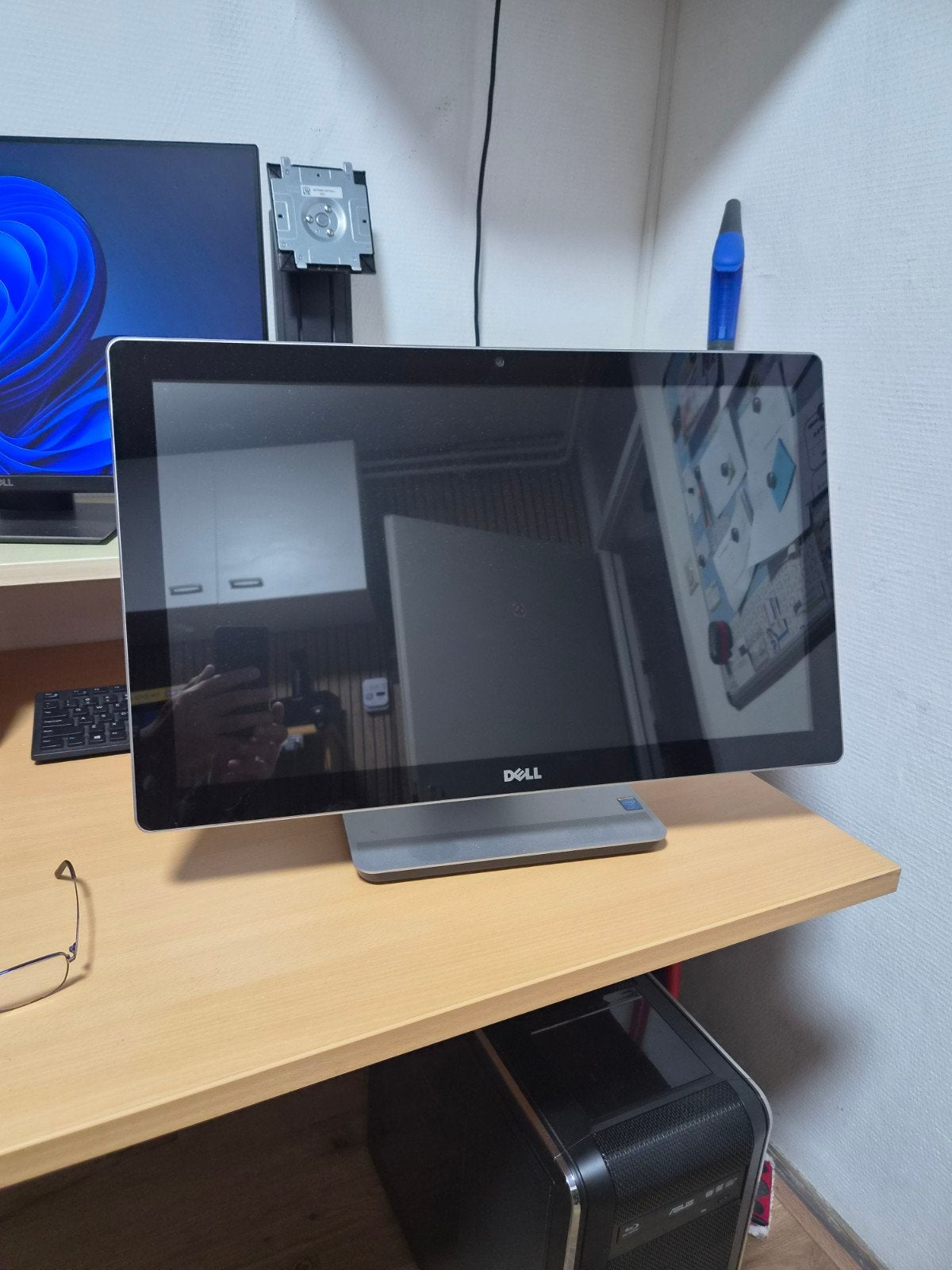 Dell All-in-One PC - Intel Core i7, 12GB RAM, Windows 11 Pro, Gebruikt, Met monitor, 8 GB, Onbekend
