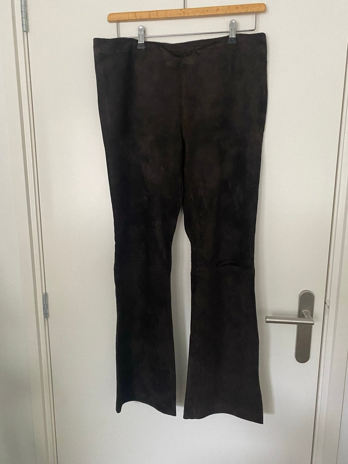 Vero Moda April Pant suède broek - Maat L, Kleding | Dames, Broeken en Pantalons, Bruin, Maat 42/44 (L), Ophalen of Verzenden