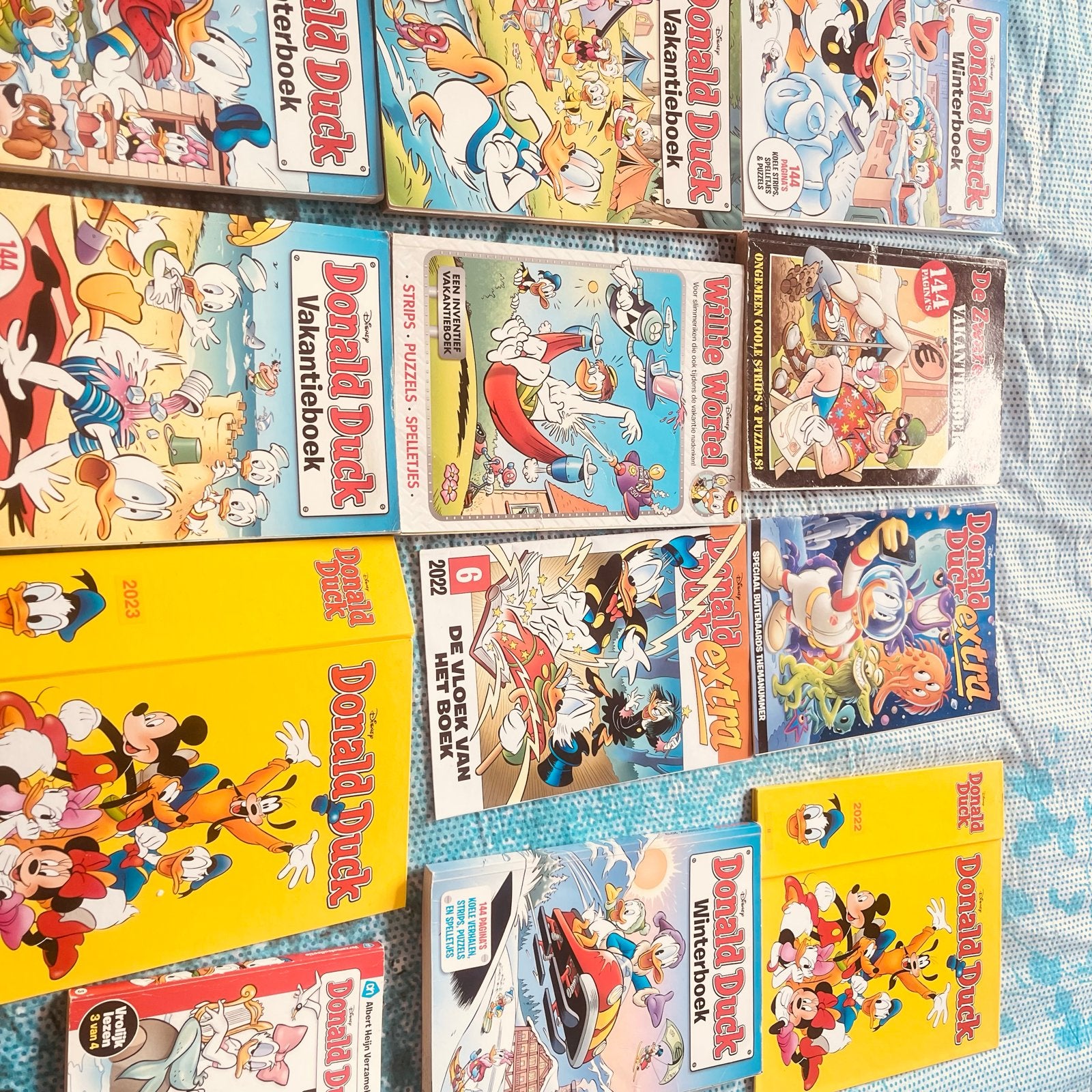 Grote collectie Donald Duck stripboeken en vakantieboeken, Meerdere stripboeken, Ophalen of Verzenden, Zo goed als nieuw