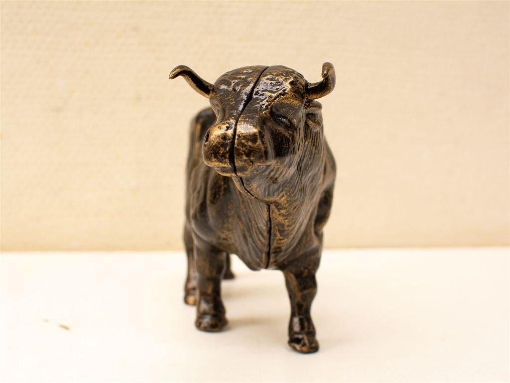 beeld van een stier 36845, Ophalen of Verzenden, Gebruikt, Dier