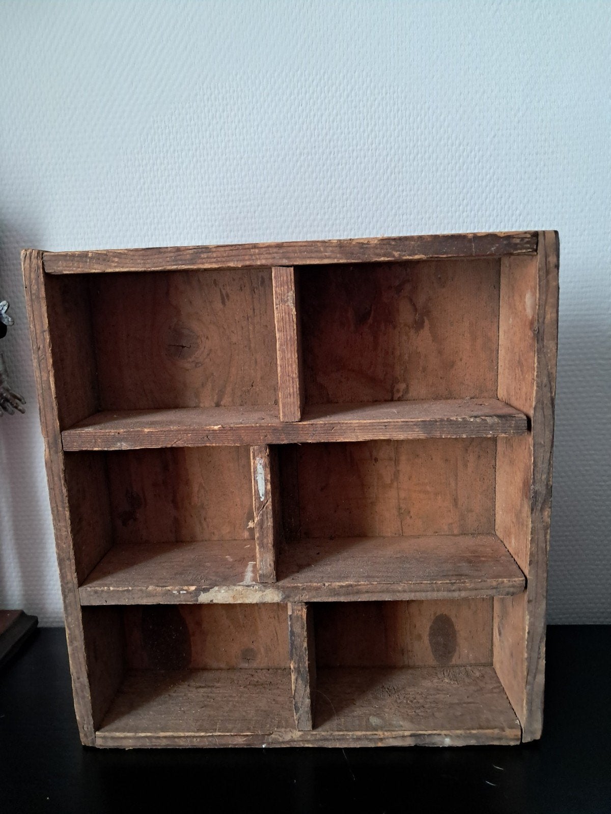 Stoer Sober Houten Vakken Kastje, Ophalen of Verzenden