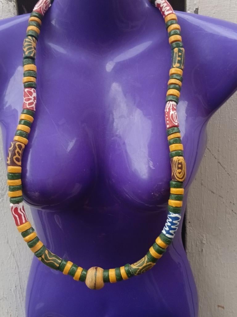 Krobo kralen Ghana gerecycled glas inclusief armband, Ophalen of Verzenden, Overige materialen